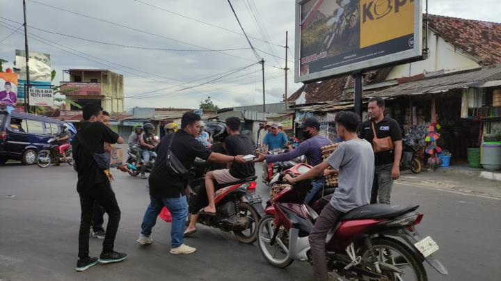 SMSI Bandar Lampung, Forwako, dan ACT Kolaborasi Berbagi Menu Berbuka Puasa